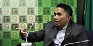 BIROKRASI PERIJINAN PENYIDIKAN  TERHADAP PEJABAT PENYELENGGARA&nbsp;NEGARA
