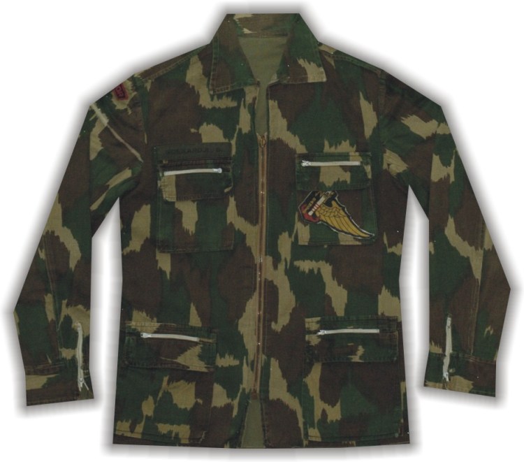 MOTIF LORENG MENPOR YANG PEMAKAIANNYA SANGAT TERBATAS , TERCATAT JAJARAN RESIMEN I ( KEDUNG HALANG ) DI TAHUN 1998 PERNAH MEMPEROLEH PEMBAGIAN JACKET BERMOTIF INI
