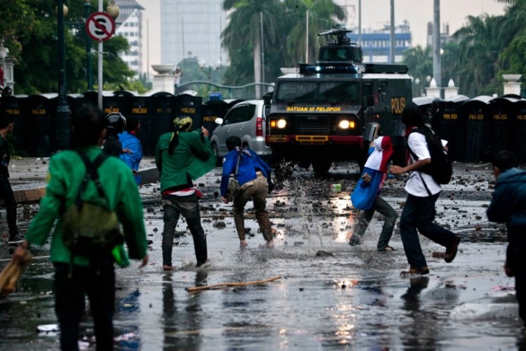 GAMBIR 16