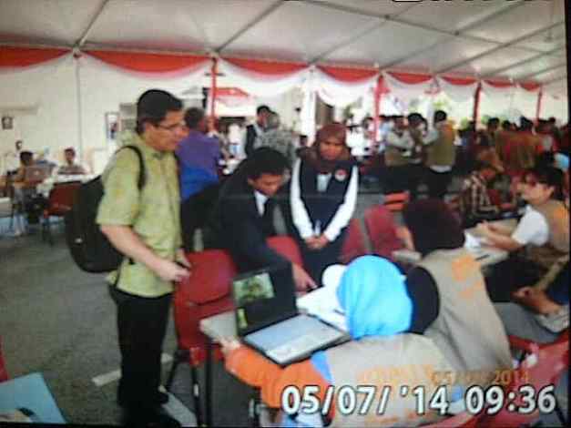 Kunjungan komisioner KPU ke TPS di Sekolah Indonesia Kuala Lumpur